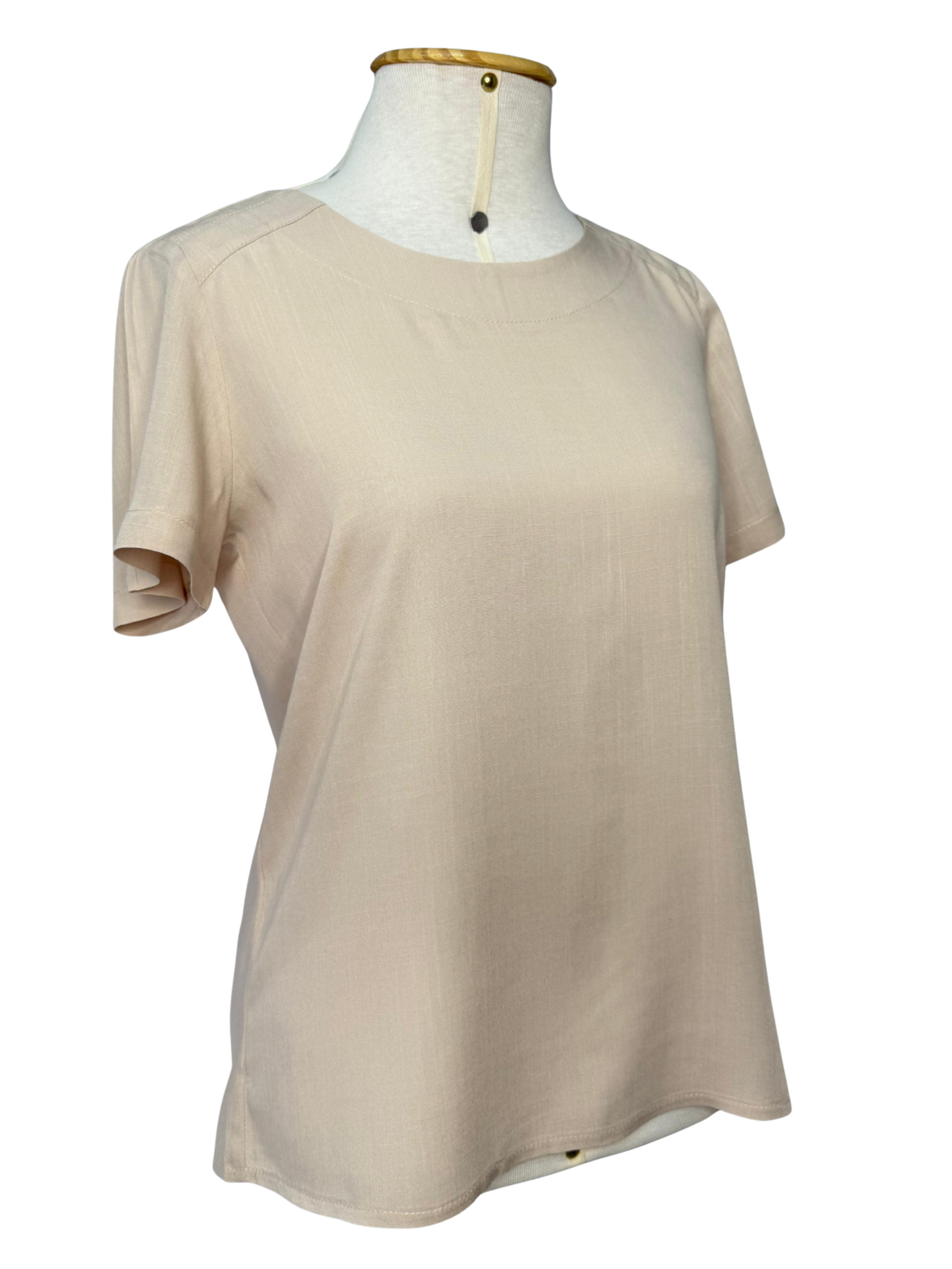 BLUSA COM DETALHE NO OMBRO - BEGE 4 BLUSA COM DETALHE NO OMBRO - BEGE - Imagem 4