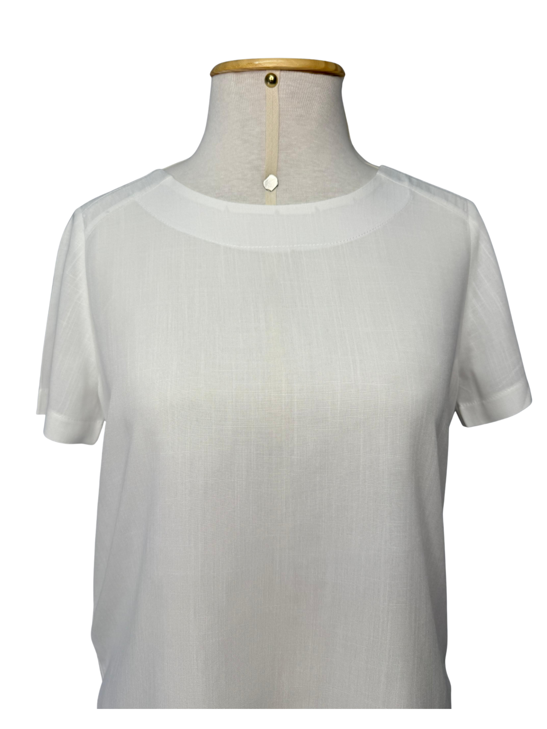 BLUSA COM DETALHE NO OMBRO - OFF 2 BLUSA COM DETALHE NO OMBRO - OFF - Imagem 2