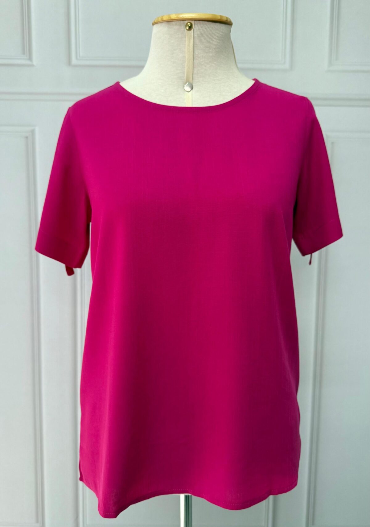 BLUSA COM DETALHE NA MANGA - RUBI