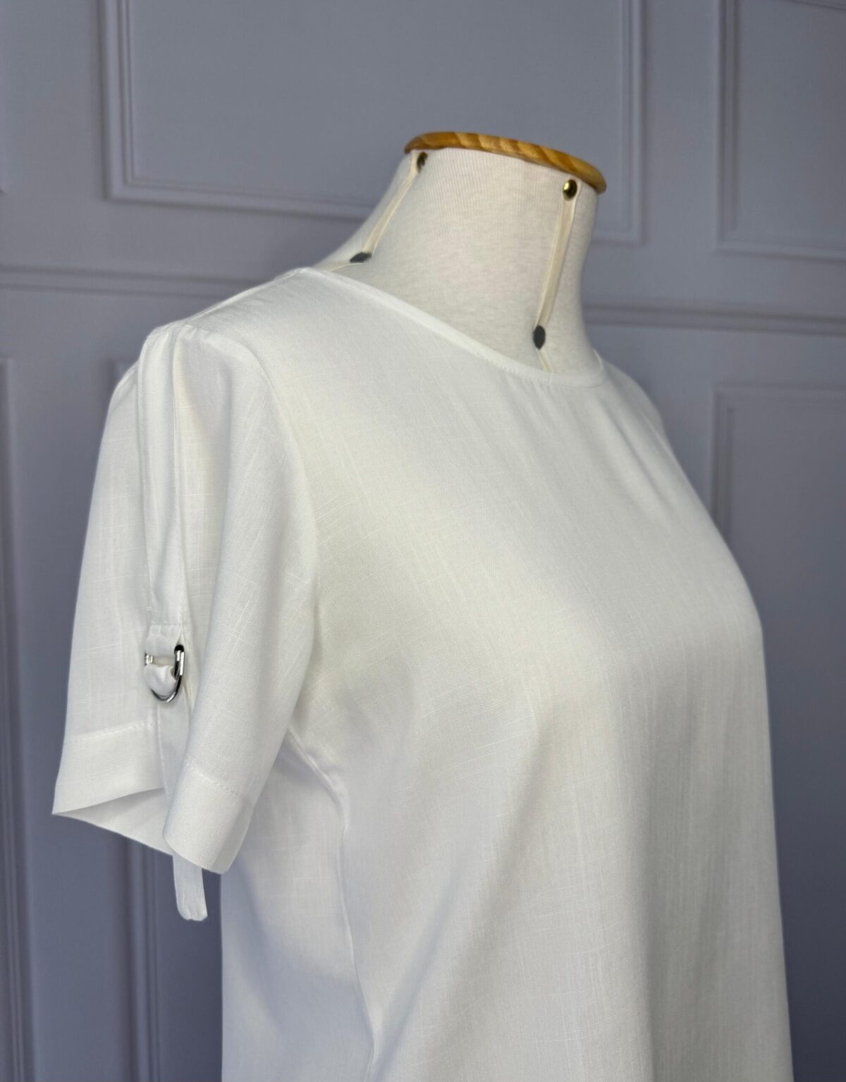 BLUSA COM DETALHE NA MANGA - OFF - Imagem 3