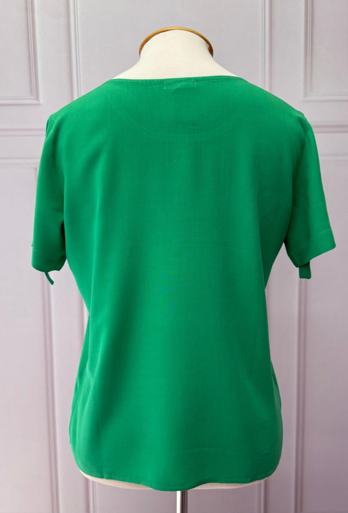 BLUSA COM DETALHE NA MANGA - VERDE - Imagem 5