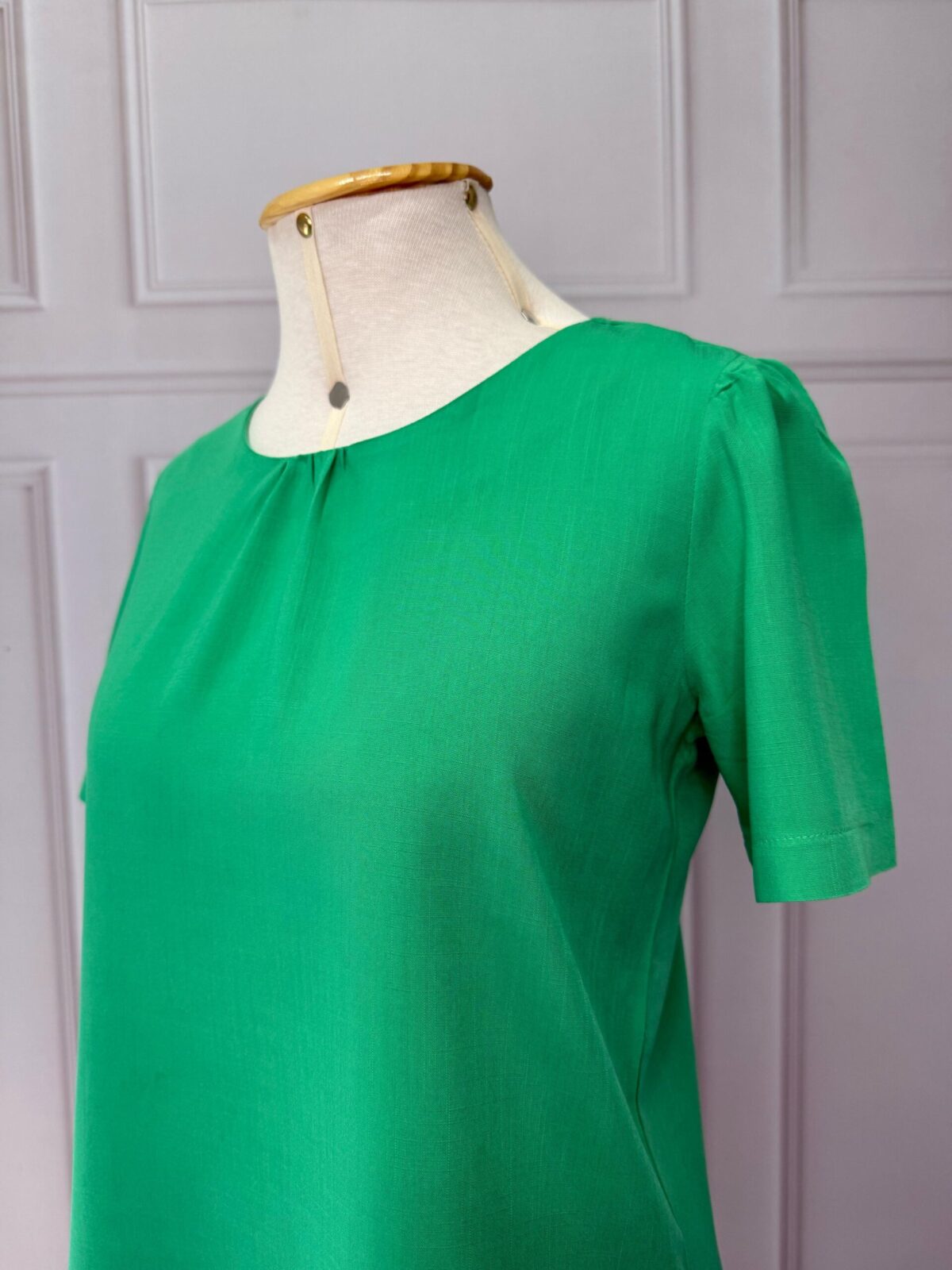 BLUSA DECOTE FRANZIDO - VERDE - Imagem 3