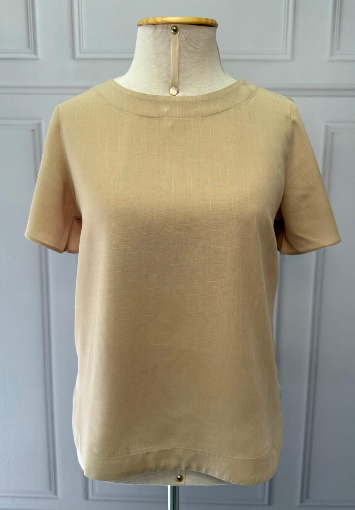 BLUSA EVASE COM RECORTE - BEGE