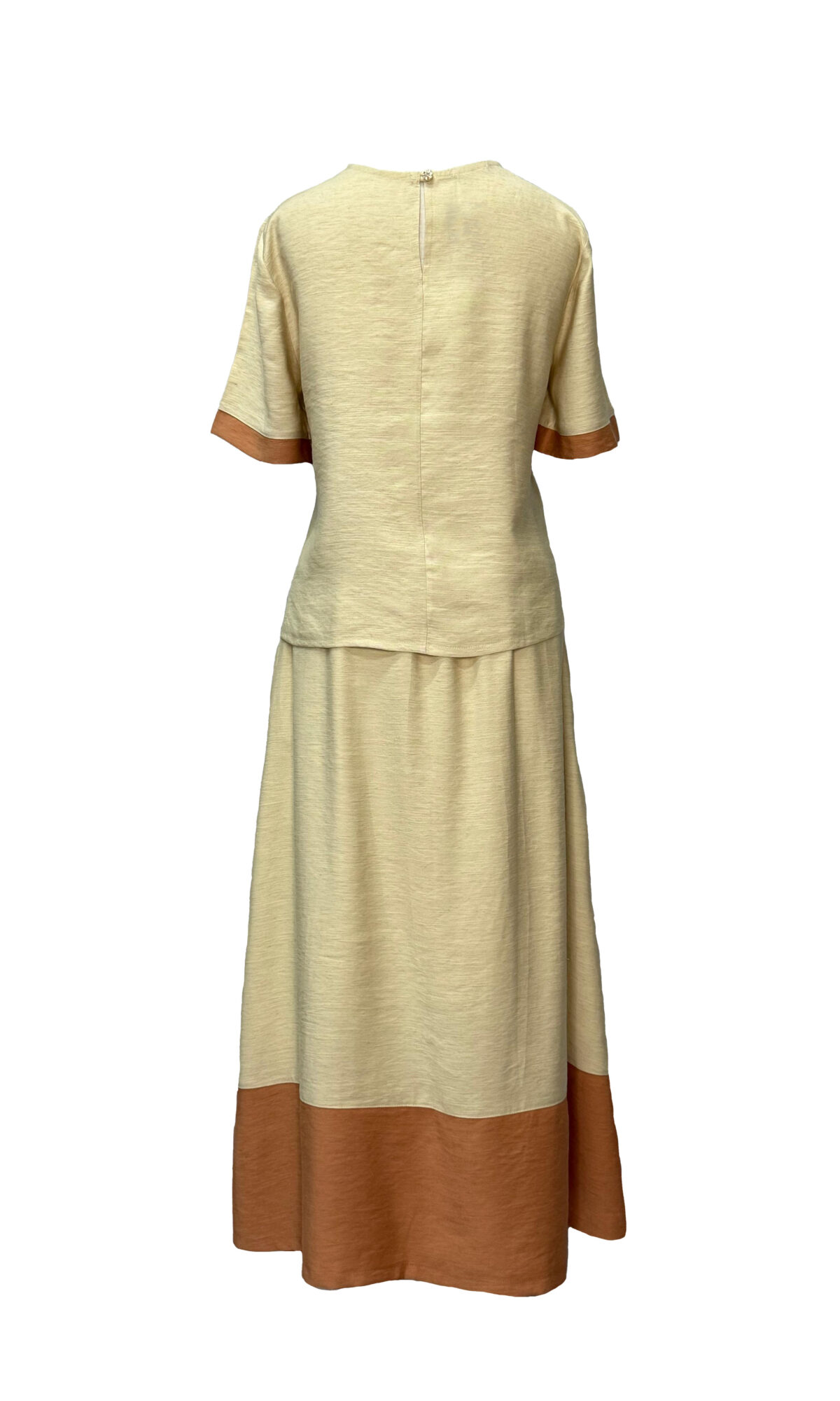 CONJUNTO COM SAIA ALFAIATARIA LINHO CAMEL/AREIA - Imagem 5
